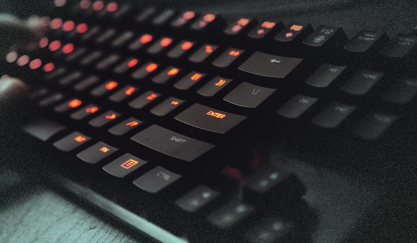 Desenmascarar una intrusión en los servicios financieros: REF0657